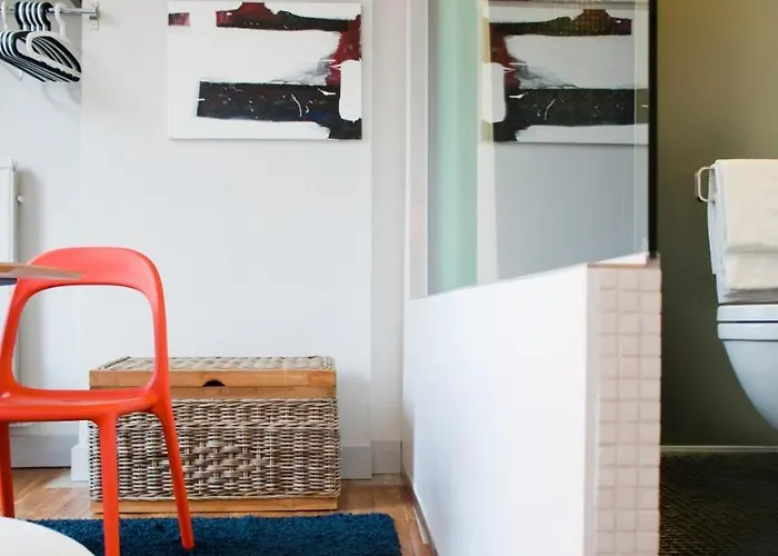 Frühstückspension At 8